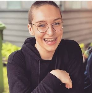 Meet your Posher, Béatrice